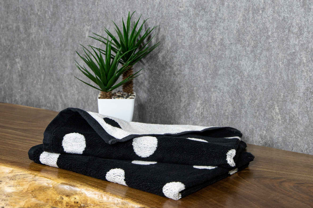 Tyne Collection Cotton Bath Mat - Black & White Spots