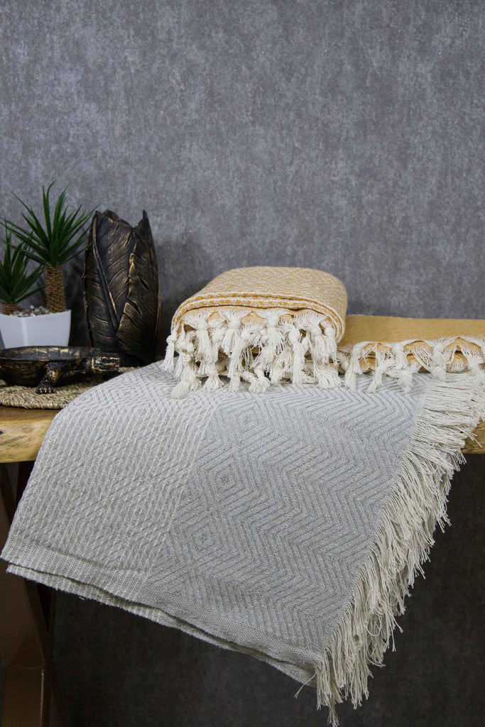 Cotswold Cotton Two-toned Chevron Design Blanket With Tassels