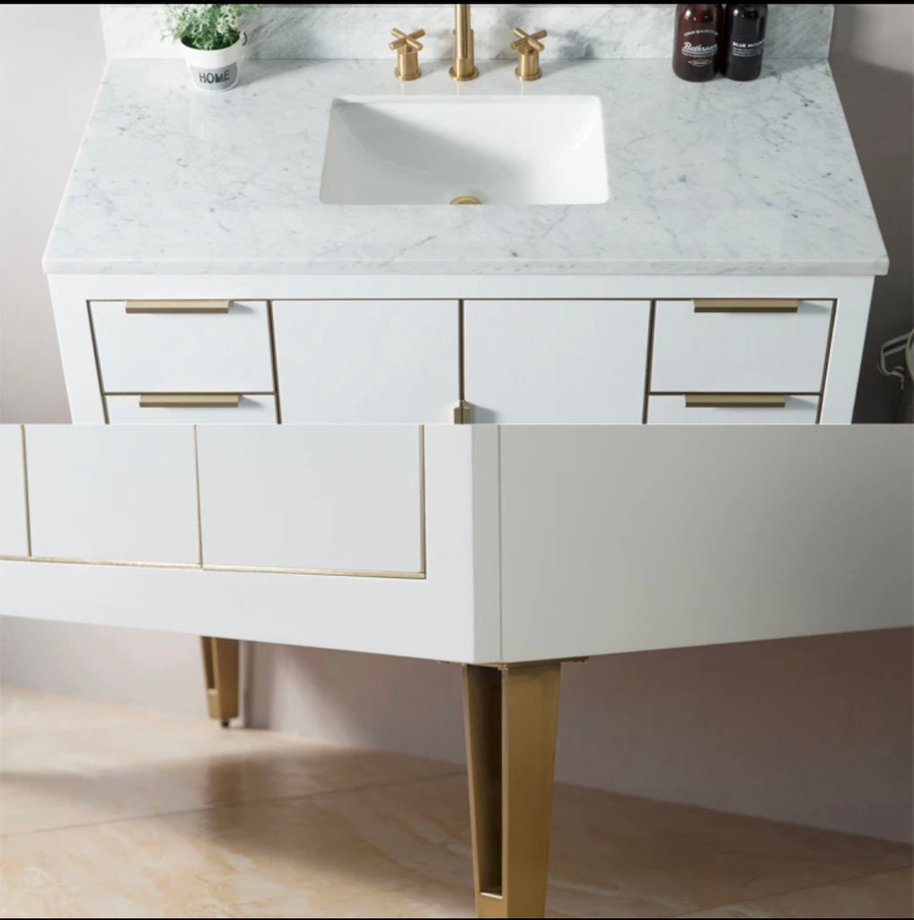 Rubeza 1200mm Dukes Vanity Unit with Carrara Marble Top - White & Gold